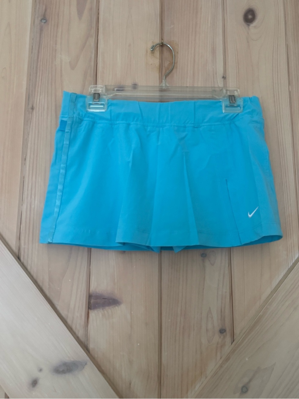 Nike Women's Turquoise Pleated Athletic Skort